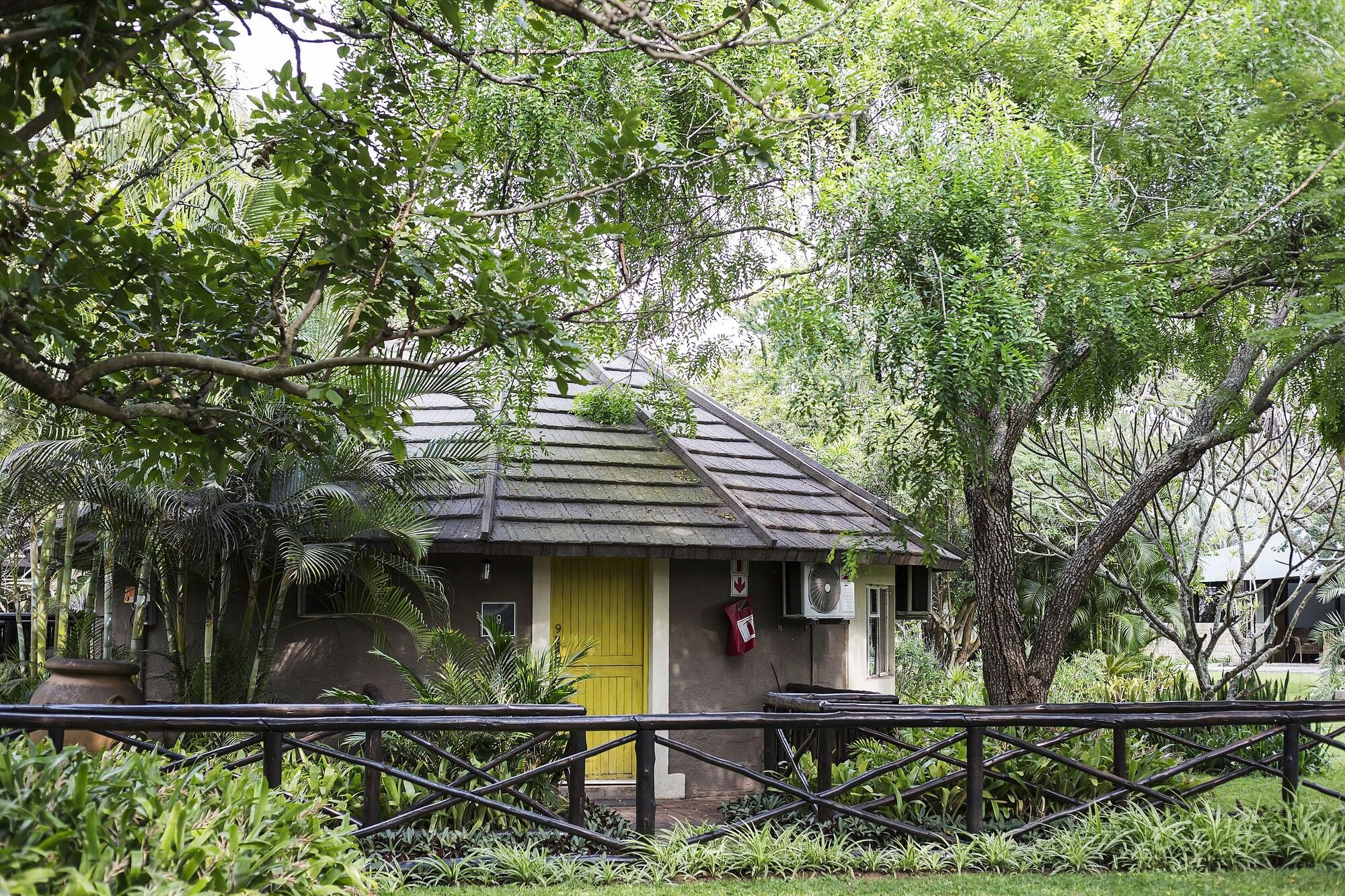 Emdoneni Lodge Hluhluwe Exterior photo